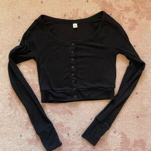 Old Navy Women’s Active Go Dry Ribbed Button Down Crop Top in Black Medium M